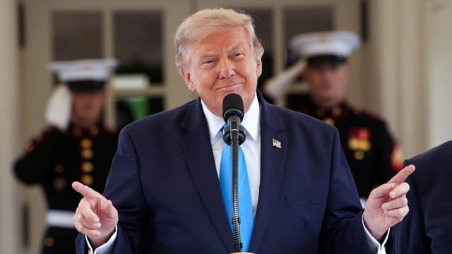 Republicans warn Trump recess cancellation could cost GOP midterm seats