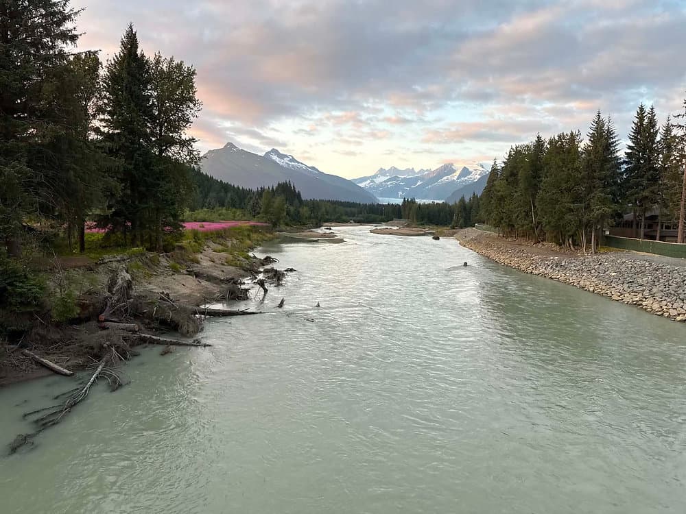 Flood updates Wednesday: Peak of 16.1-16.6 feet Thursday morning still forecast, evacuation advised by 3 p.m.