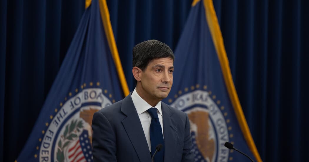 Warsh Considers Reducing Frequency of Fed Policy Meetings